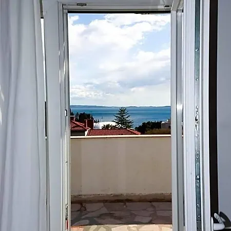 Apartman Tina *